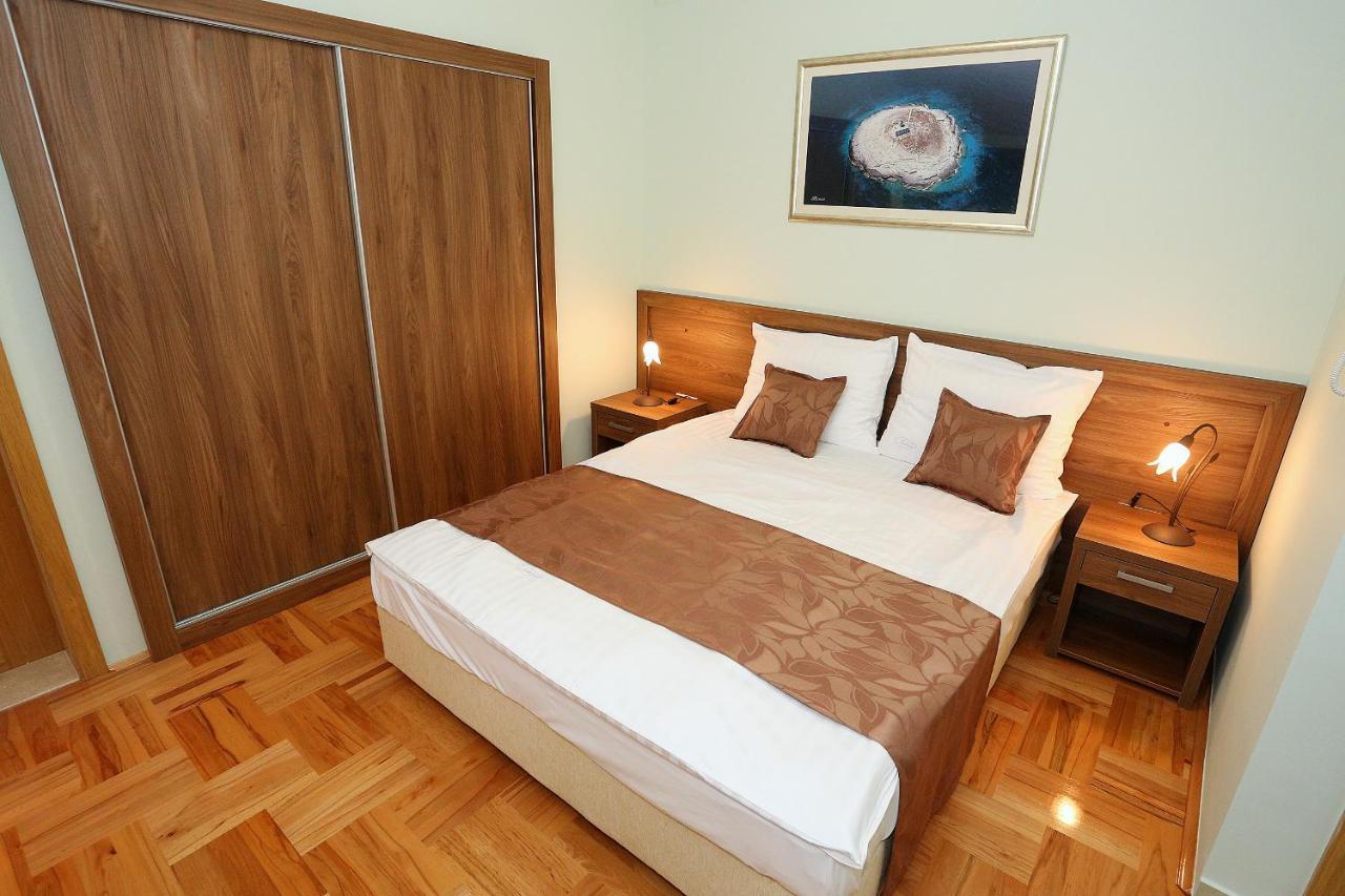 Apartments Ivana - Iva Zadar Exteriör bild
